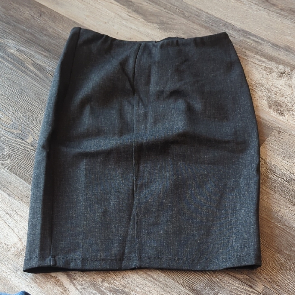 Liverpool Gray Knee-Length Pencil Skirt